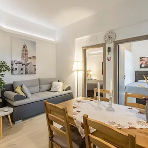 Apartment Palomia A