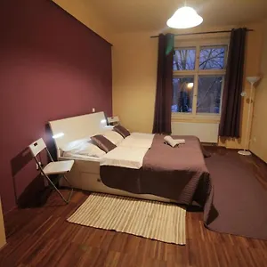 2 Bedrooms Close Vysehrad - Congress Centrum Prag
